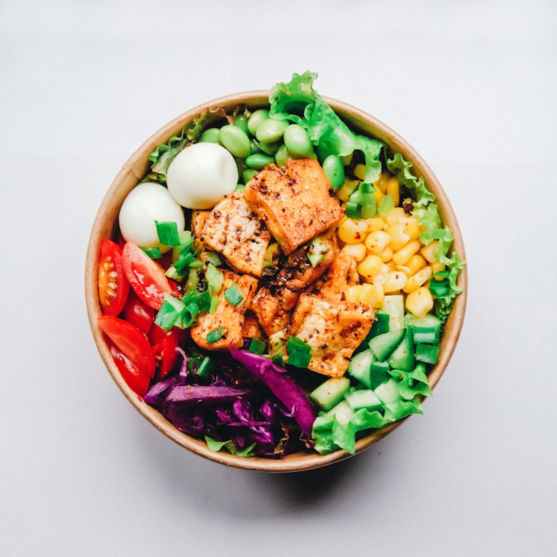 Frischer Salat mit Gemüse